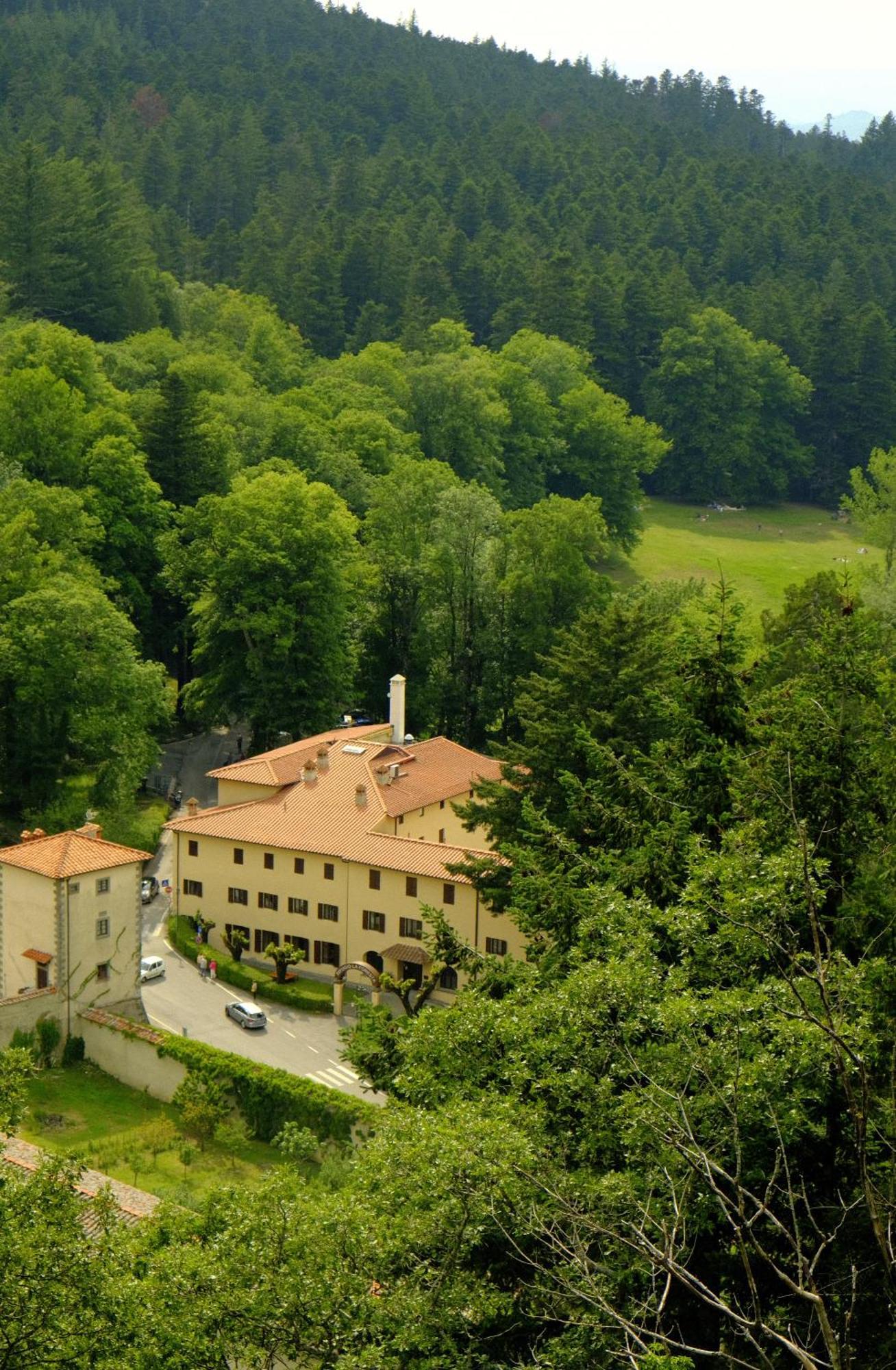 Hotel Rifugio La Foresta Валломброза Экстерьер фото