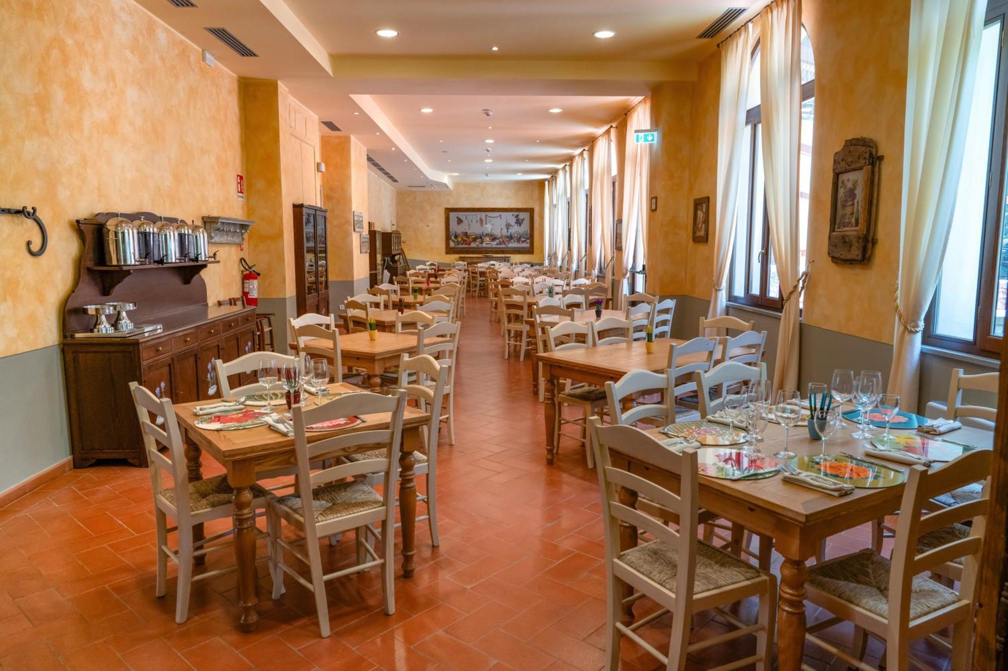 Hotel Rifugio La Foresta Валломброза Экстерьер фото